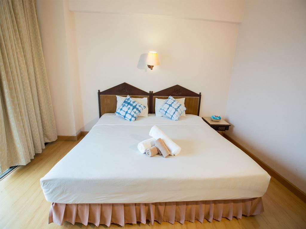 Phrae Nakara Hotel Екстер'єр фото